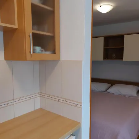 Mladenka Apartamento