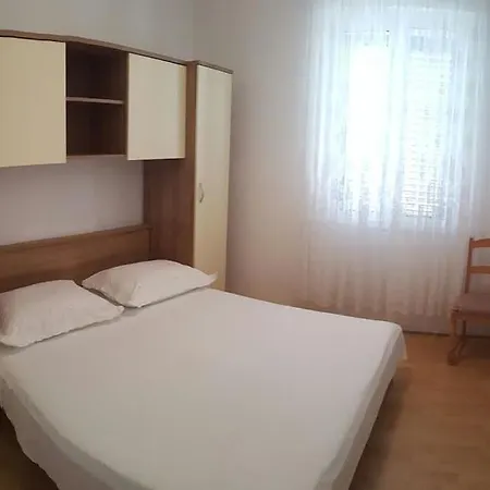 Apartment Mladenka