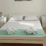 شقة Mladenka