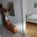 شقة Mladenka