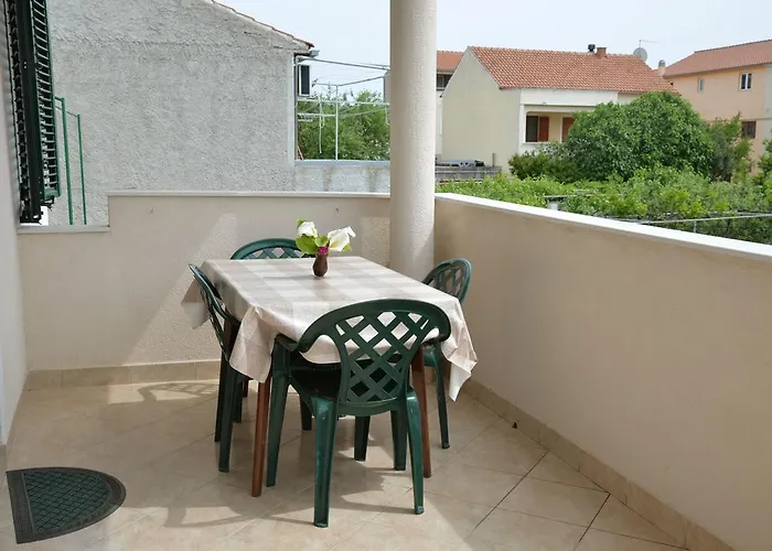 Mladenka Apartamento *